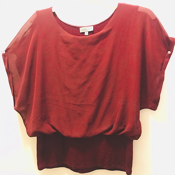 Sheer Shortsleeved Maroon Top!😍🌹 - Picture 1 of 3